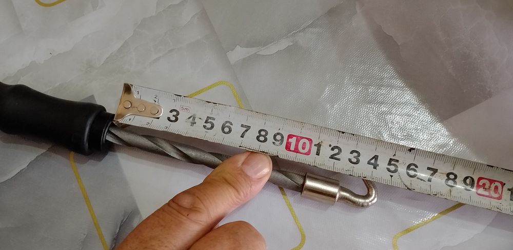 Крюк от марки Тундра