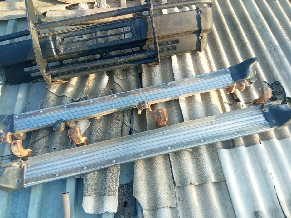 Продам кингурятник комплект от джипа