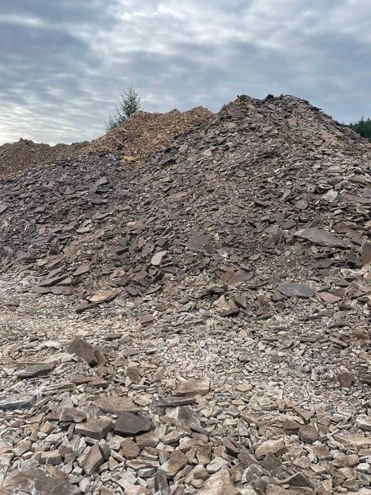 Cariera de piatra bazaltica,5 ha,cu permis de exploatare - ANRM