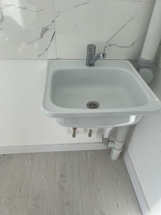 Продается раковина новая