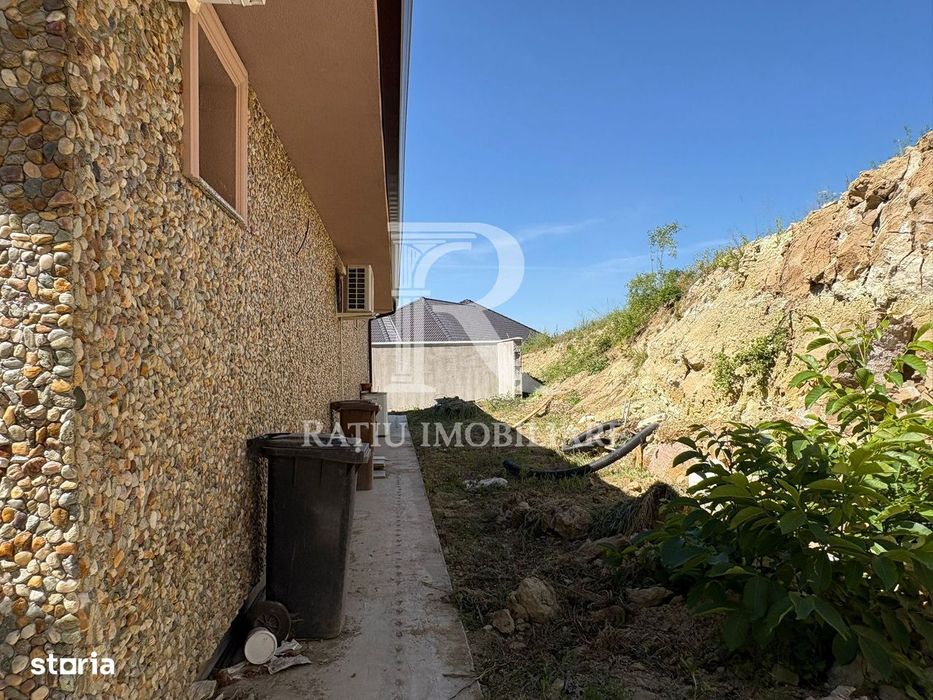 Casa cu 4 camere de vanzare | Calea Adevarului | Oradea