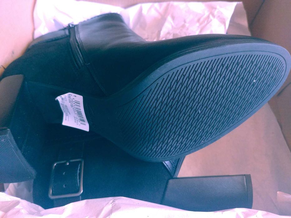 Боти Clarks, 39 номер.