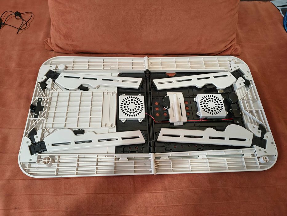 Масичка за лаптоп и органайзер за бюро