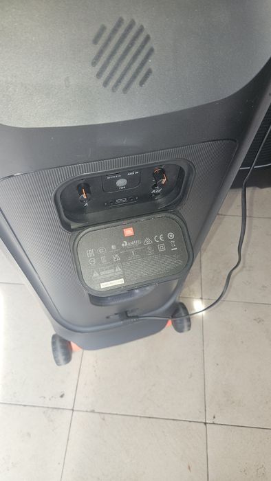 JBL partybox 710-перфектен звук