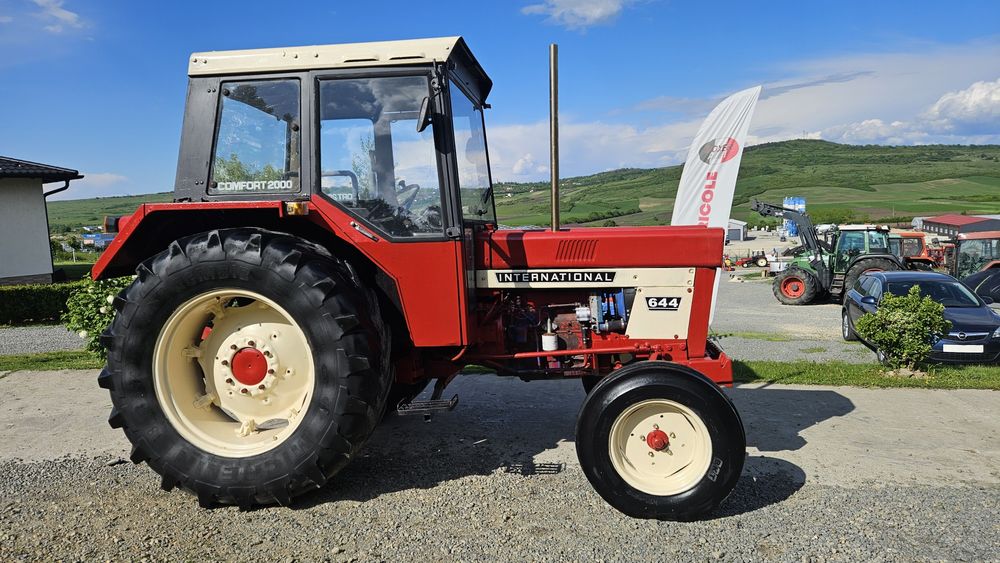 Tractor Internațional 644