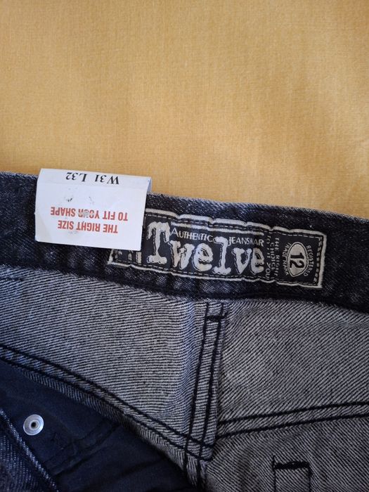 Нови дънки Twelve L 32