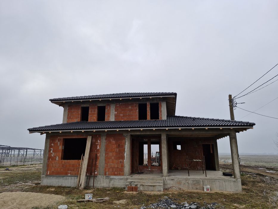 Casă Zimandcuz, cartier nou la intrare dinspre Arad pe partea stanga