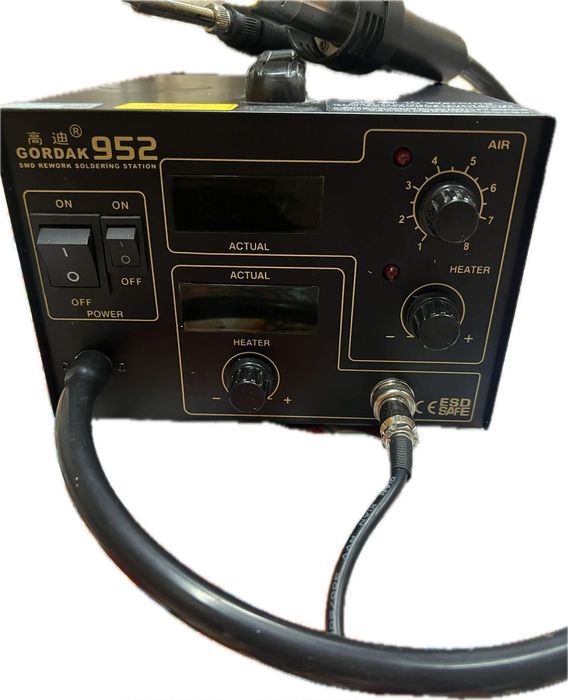 Станция с горещ въздух комбинирана с поялник CORDAK 952