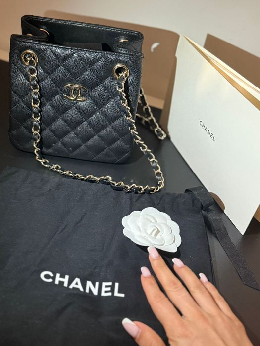 Premium Leather 100% Chanel bag new