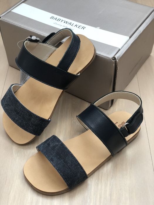 ЧИСТО НОВИ УНИКАЛНИ сандали BabyWalker 24 номер естествена кожа
