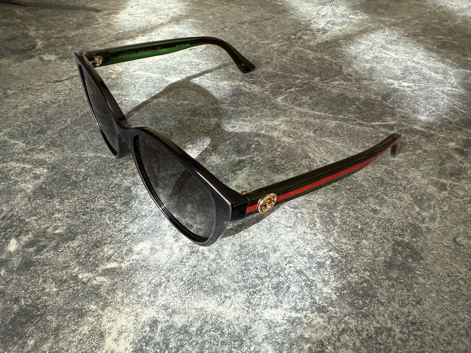 Продавам слънчеви очила Gucci