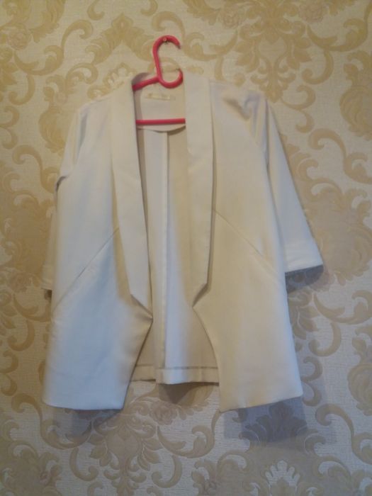 Женская одежда..