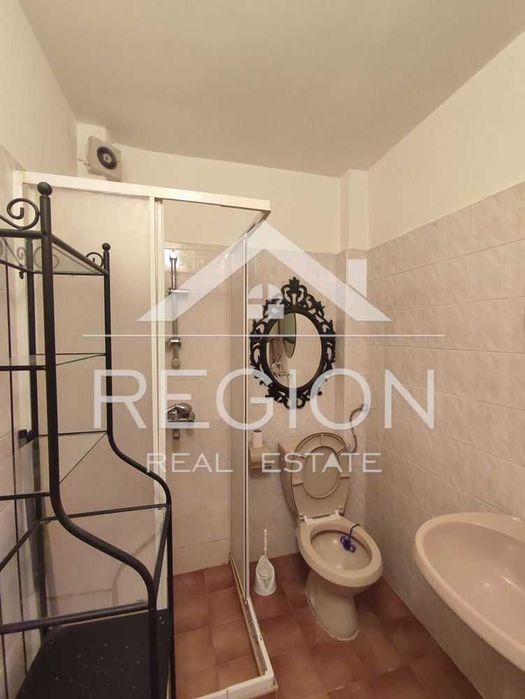 Дава се под наем Двустаен апартамент в Варна, Колхозен пазар - 68 кв.м за 348.84 € - Снимка #9