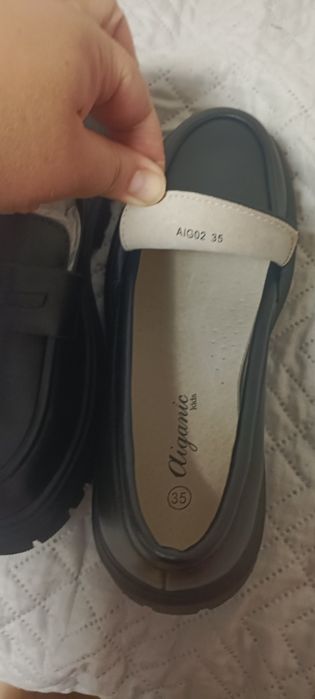 Продам детские туфли