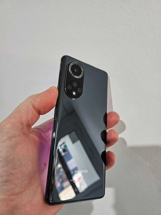 Huawei Nova 9 cu încărcător