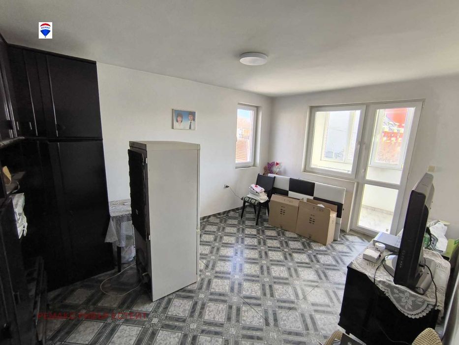 Продава се Тристаен апартамент в Русе, Ялта - 99 кв.м за 1353 €/кв.м - Снимка #7