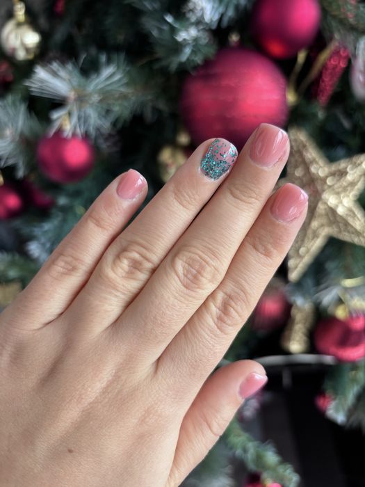 Unghii cu gel, oja semi, constructie