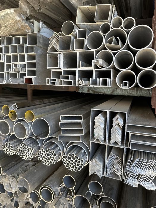 Алюминиевые трубы и уголки