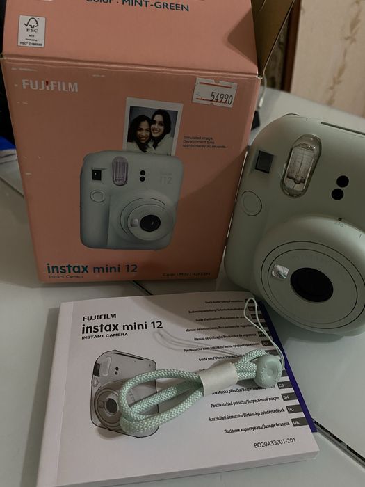 Instax mini 12!Сатылады/Продаю