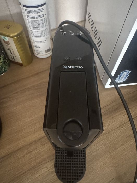 Кофемашина  Nesspreso черный.
