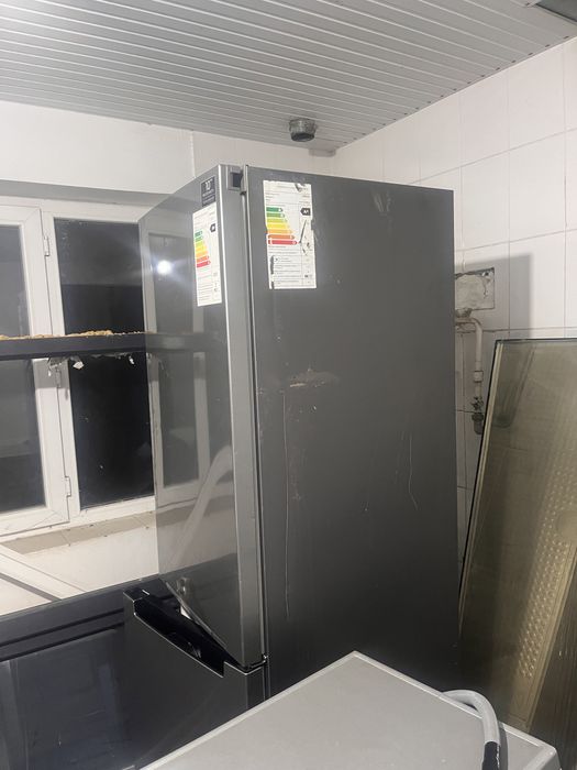 Холадильник бытовой техника