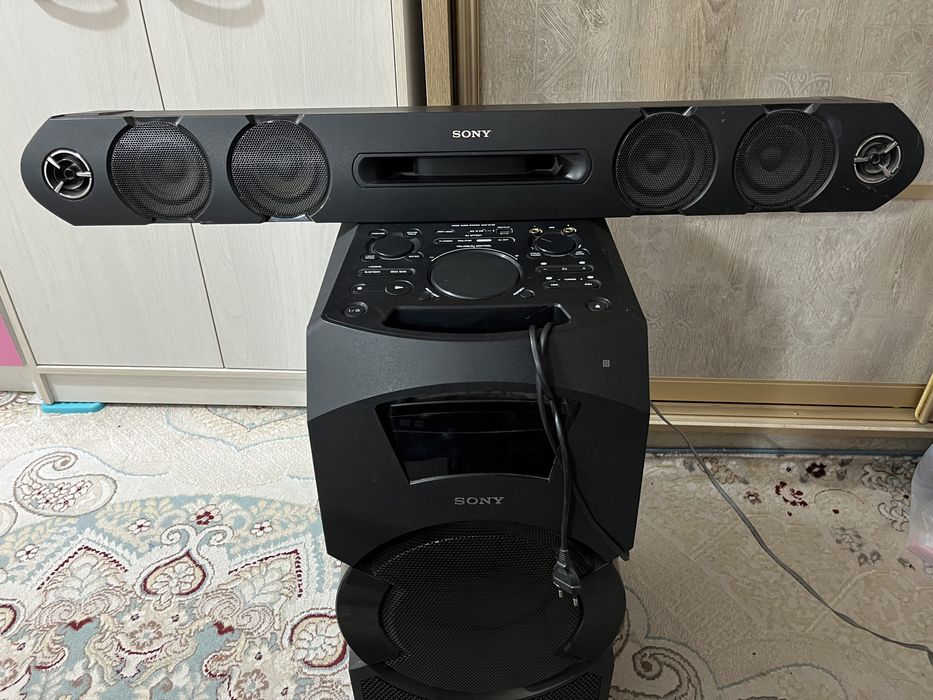 Срочно продаю музыкальный центр!