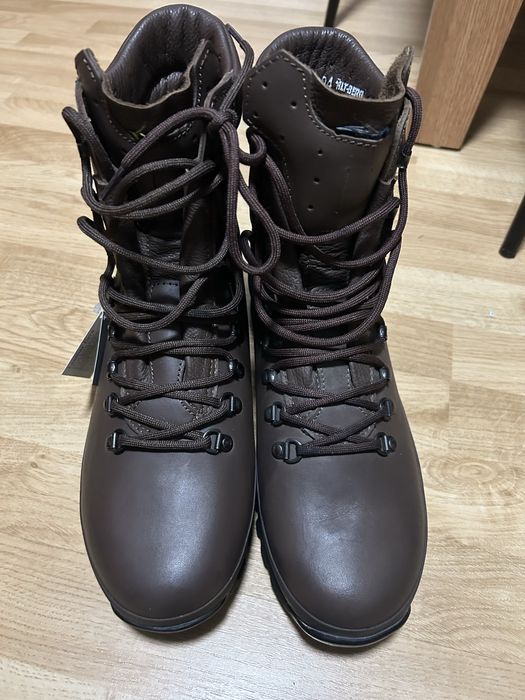 Bocanci militari Altberg