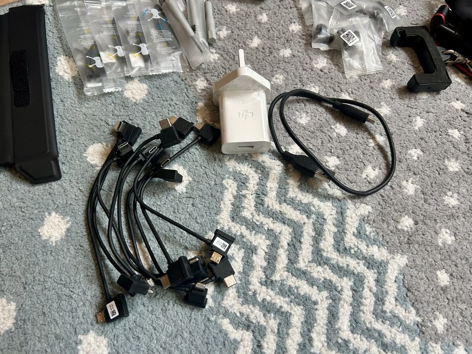 Dji mini 2/2SE/4K батерии и аксесоари