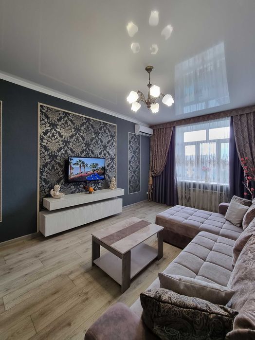 Шикарная 2х. Чехова 55 (Кирова)