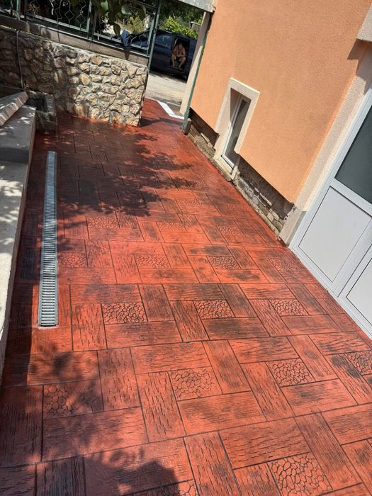 Щампован \ Шлайфан Бетон  , Бетониране на пътеки , гаражи и дворове