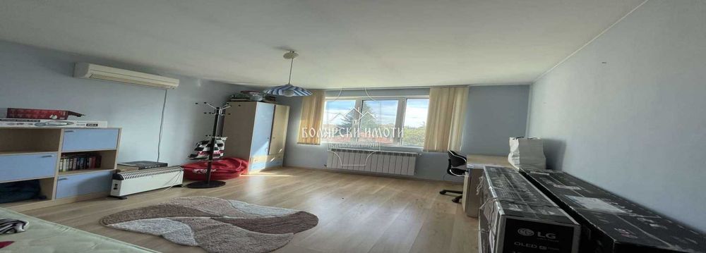 Етаж от къща в с. Първомайци