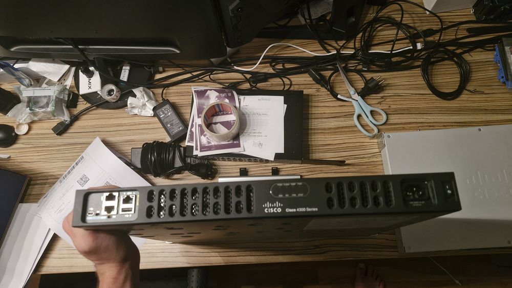 Router Cisco ISR4331 – second hand, funcțional