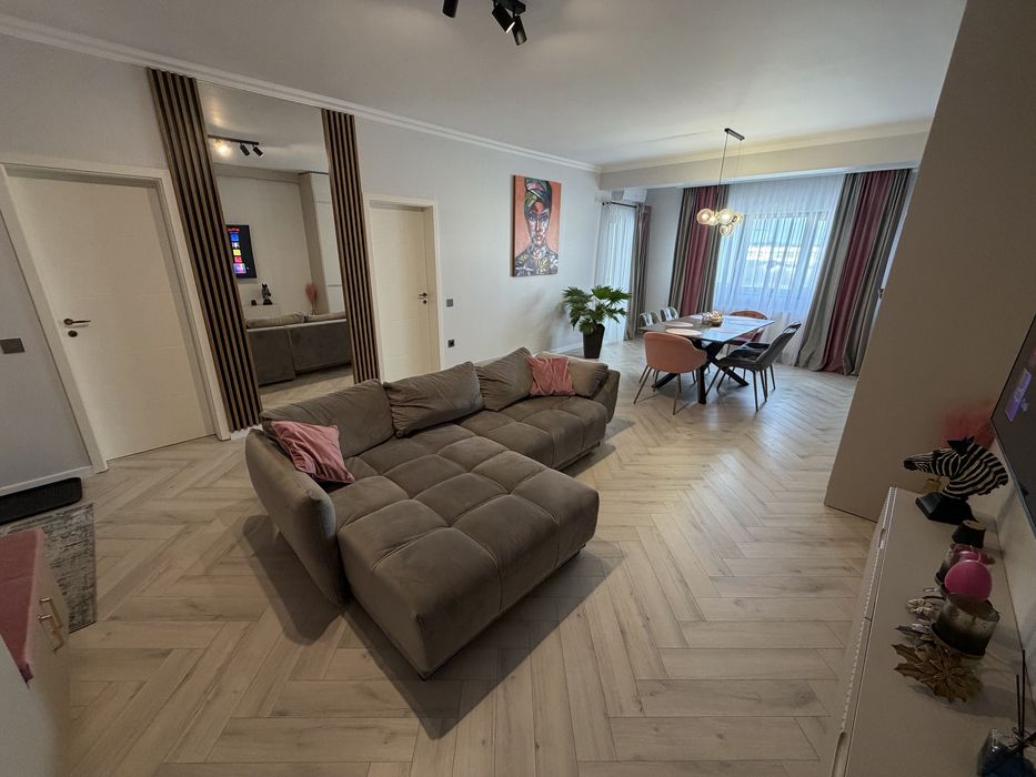 Apartament 2 camere zona Turnisor cu parcare subterana