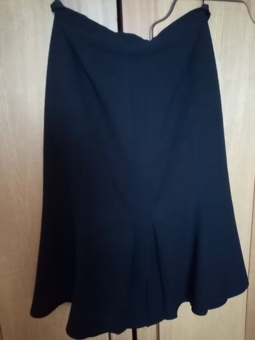 Юбки женские чёрные разные