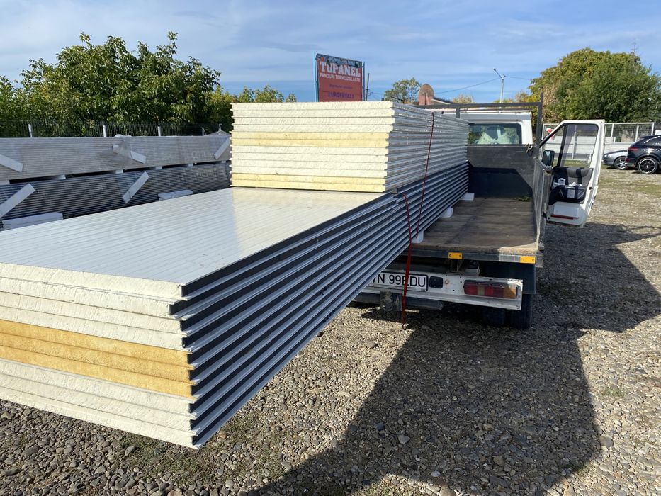 Panouri sandwich in stoc