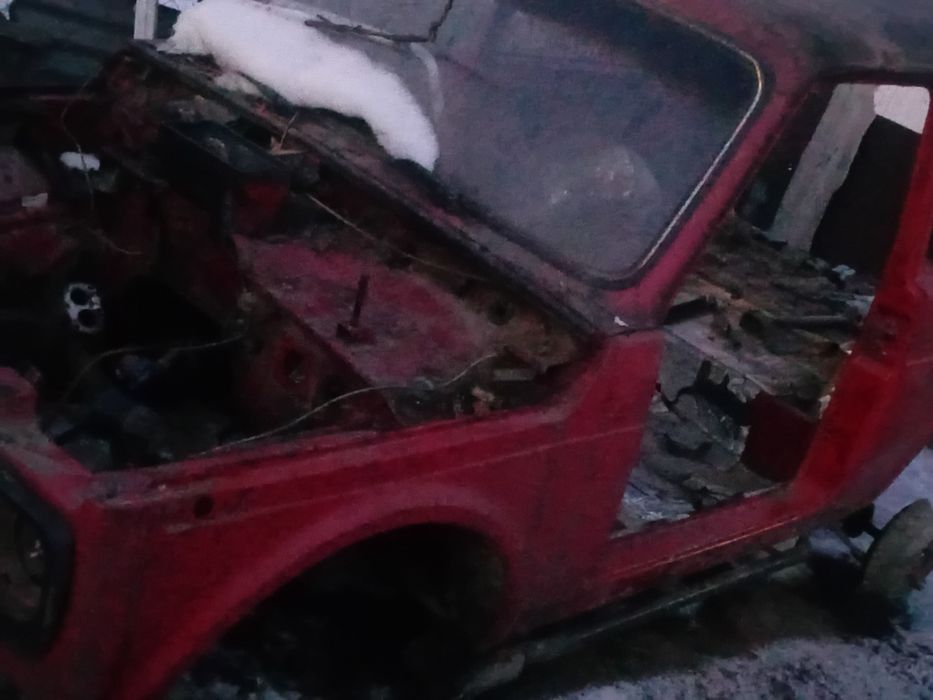 Кузовные запчасти на ниву