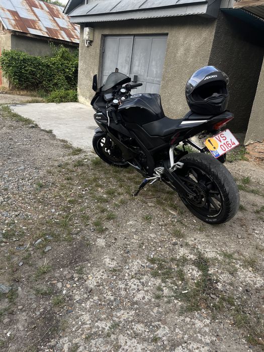 Yamaha yzf r 125  2019