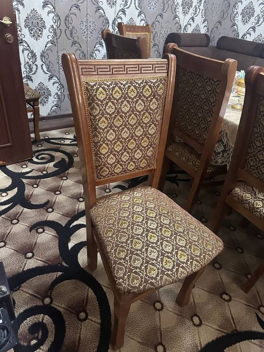 Спалний мебел и стол стул сотилади.