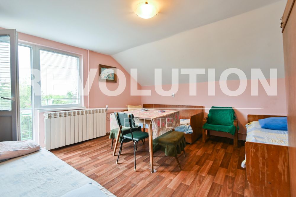 Етаж от къща в ж.к. Горна Баня.