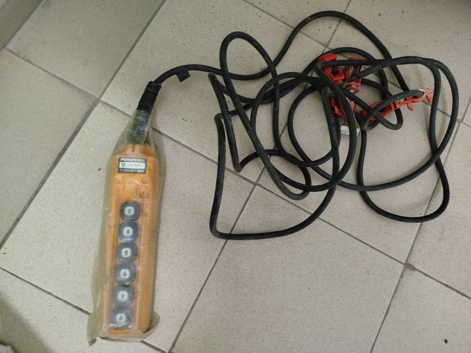 Продажа.пульт от кран балки и тельфера