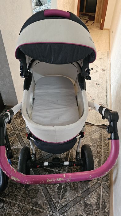 Продам срочно коляску Adamex!