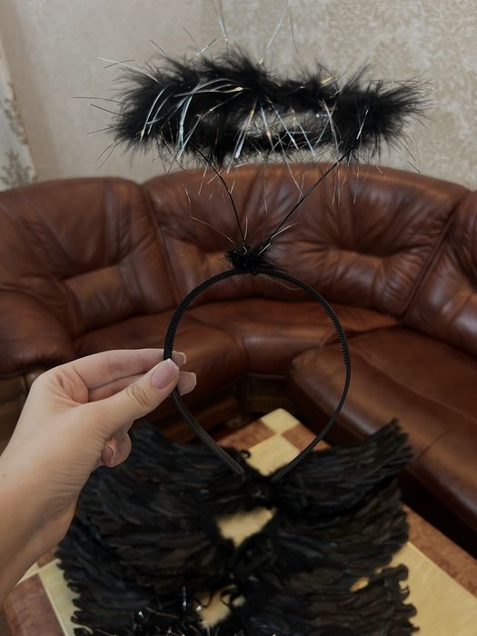 Крылья ангела и нимб