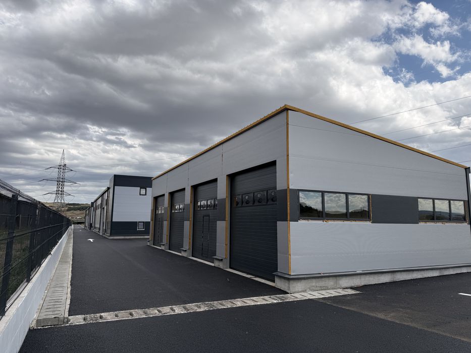 Inchiriez locatie pentru  Service auto