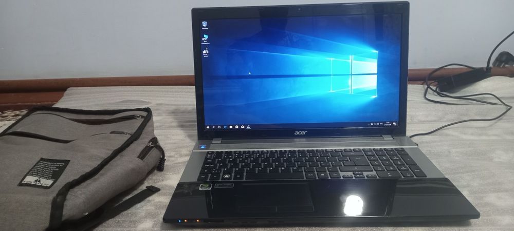 Ноутбук ASUS , Intel core i7 ,