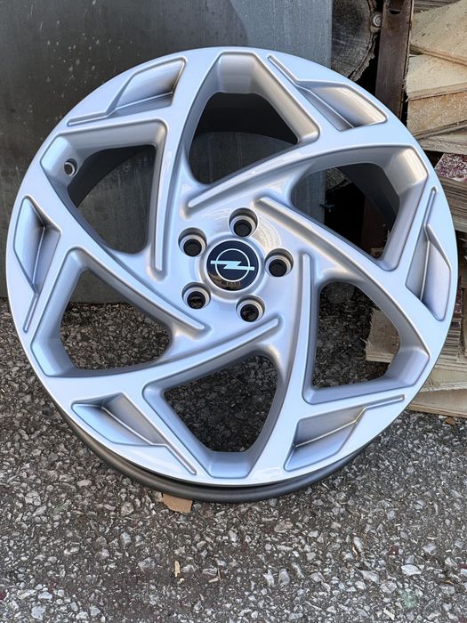 Джанти за Опел Opel 18 “ цола 5х105 чисто нови 8j ET 45 56.6