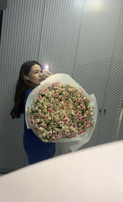 Букет из спрей роз