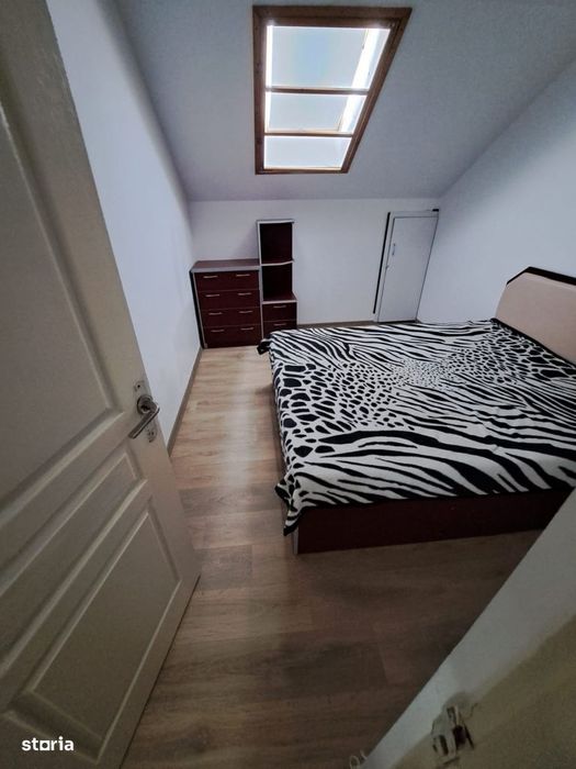 Apartament cu 3 camere semidecomandate, Marasesti