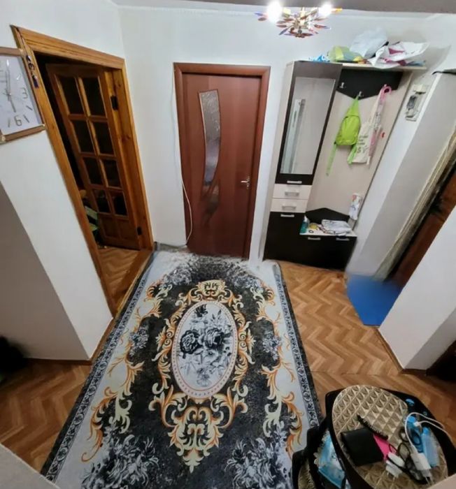 продам 4-х ком. каратал 3-этаж