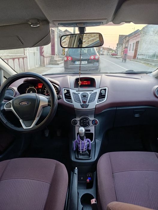 Ford Fiesta Titanium 1.25 Benzina | 2011 | 102.272 km reali | 2.000 €