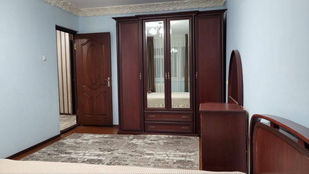 3х комнатная с мебелью и техникой в 1 микрорайоне